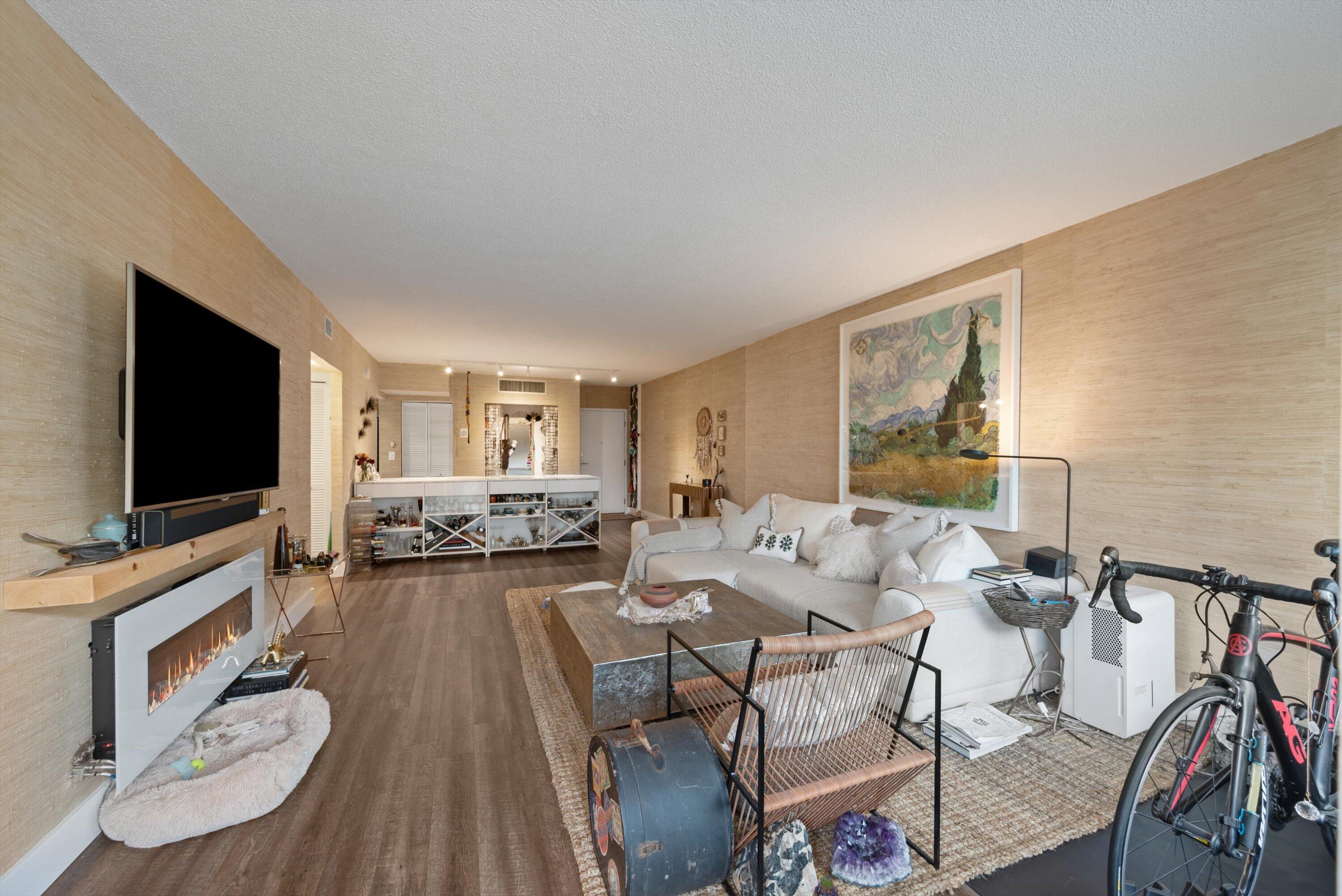 3450 South Ocean Boulevard, Unit 105 Palm Beach, FL 33480 - Photo 2 of 49 03-DSC_8275