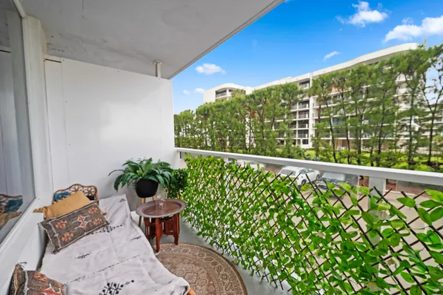 $2,900 | 3450 South Ocean Boulevard, Unit 105, Palm Beach, FL 33480