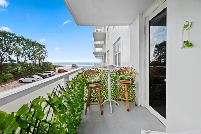 $2,900 | 3450 South Ocean Boulevard, Unit 105, Palm Beach, FL 33480