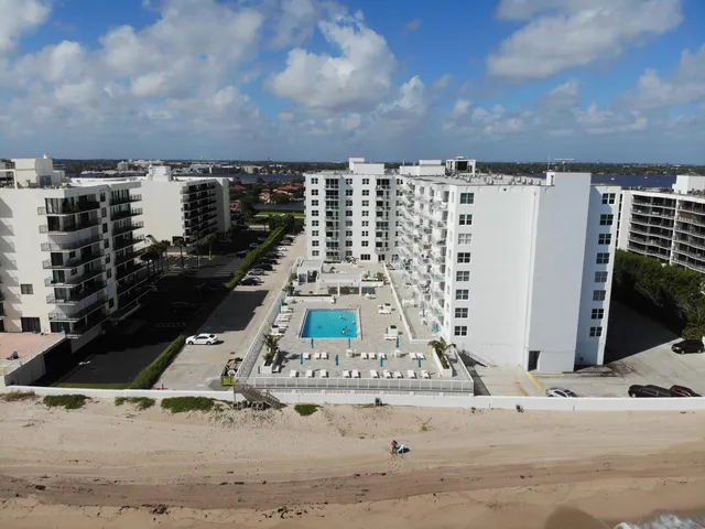 $2,900 | 3450 South Ocean Boulevard, Unit 105, Palm Beach, FL 33480