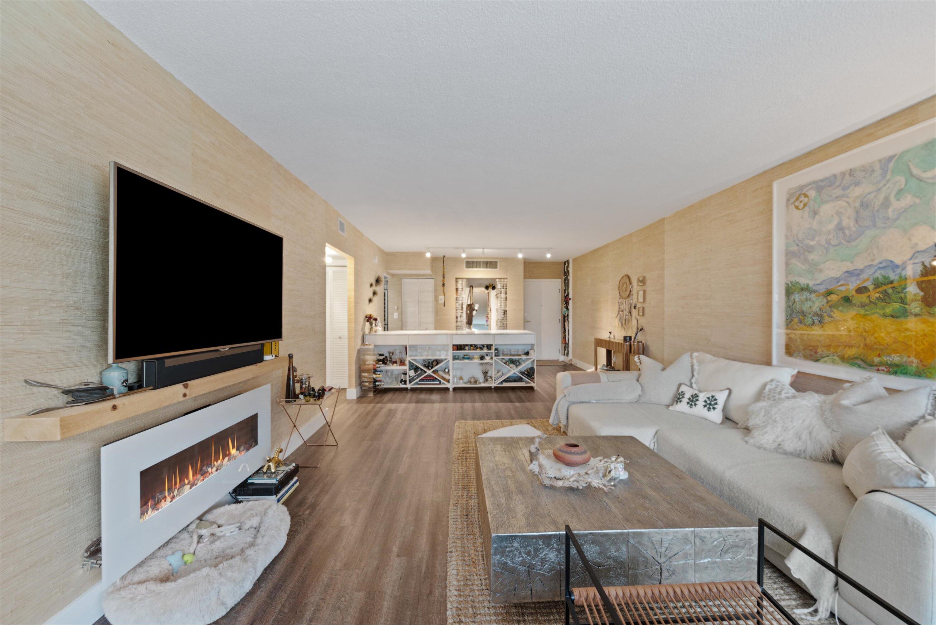 3450 South Ocean Boulevard, Unit 105 Palm Beach, FL 33480 - Photo 4 of 49 06-DSC_8266