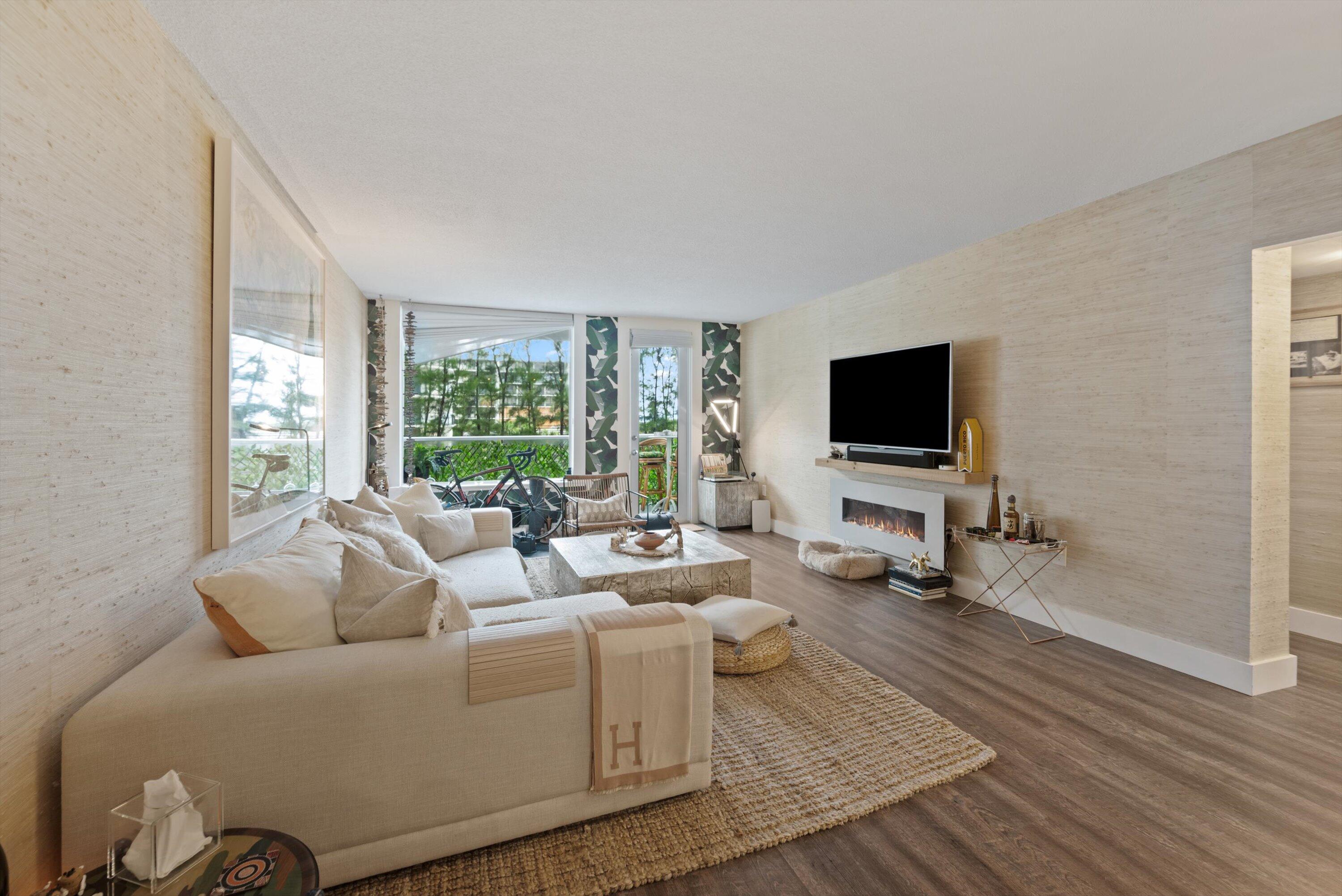 3450 South Ocean Boulevard, Unit 105 Palm Beach, FL 33480 - Photo 6 of 49 09-DSC_8236