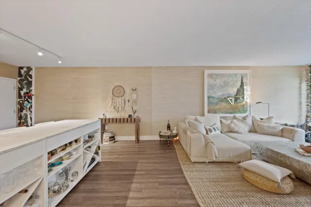 $2,900 | 3450 South Ocean Boulevard, Unit 105, Palm Beach, FL 33480