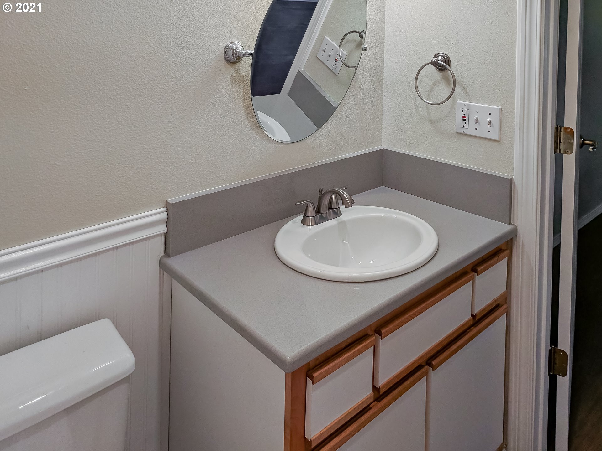 10660 Southwest Davies Road, Unit 33 Beaverton, OR 97008 - Photo 10 of 15 Gallery Image 10