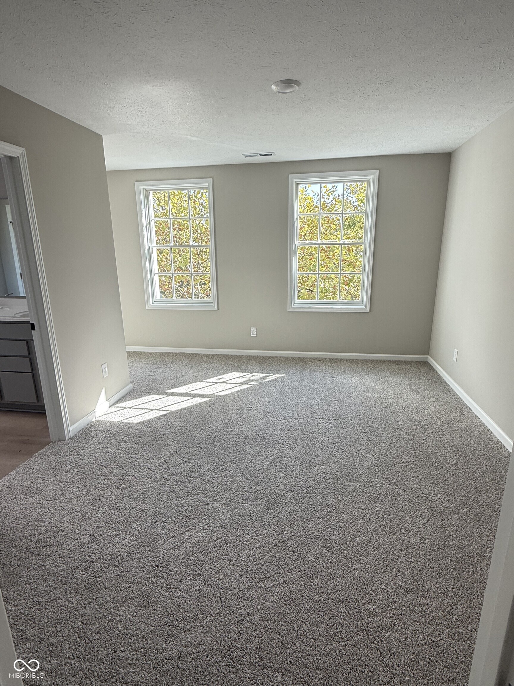 5740 Birtz Road Lawrence, IN 46216 - Photo 12 of 20