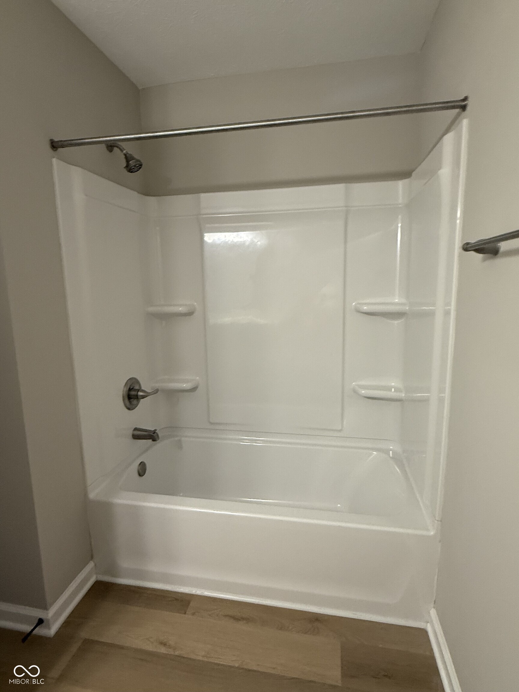 5740 Birtz Road Lawrence, IN 46216 - Photo 16 of 20