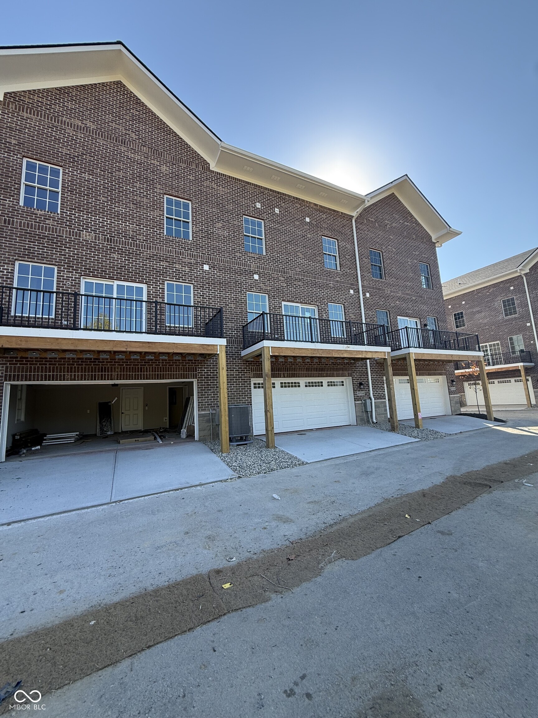 5740 Birtz Road Lawrence, IN 46216 - Photo 2 of 20