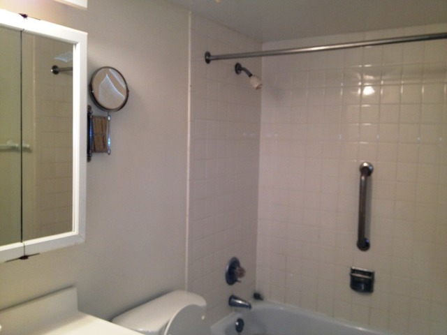6443 Clarendon Hills Road, Unit 404F Willowbrook, IL 60527 - Photo 8 of 16