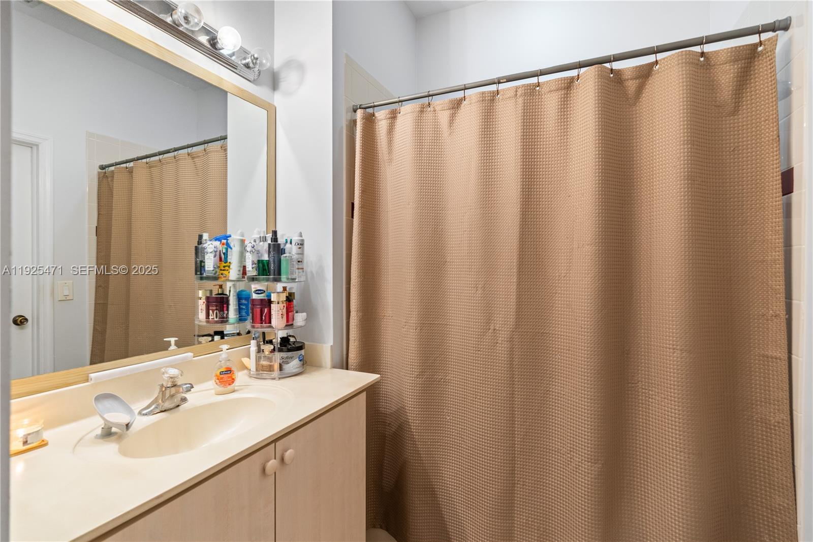 10997 Southwest 238th Street Homestead, FL 33032 - Photo 11 of 39