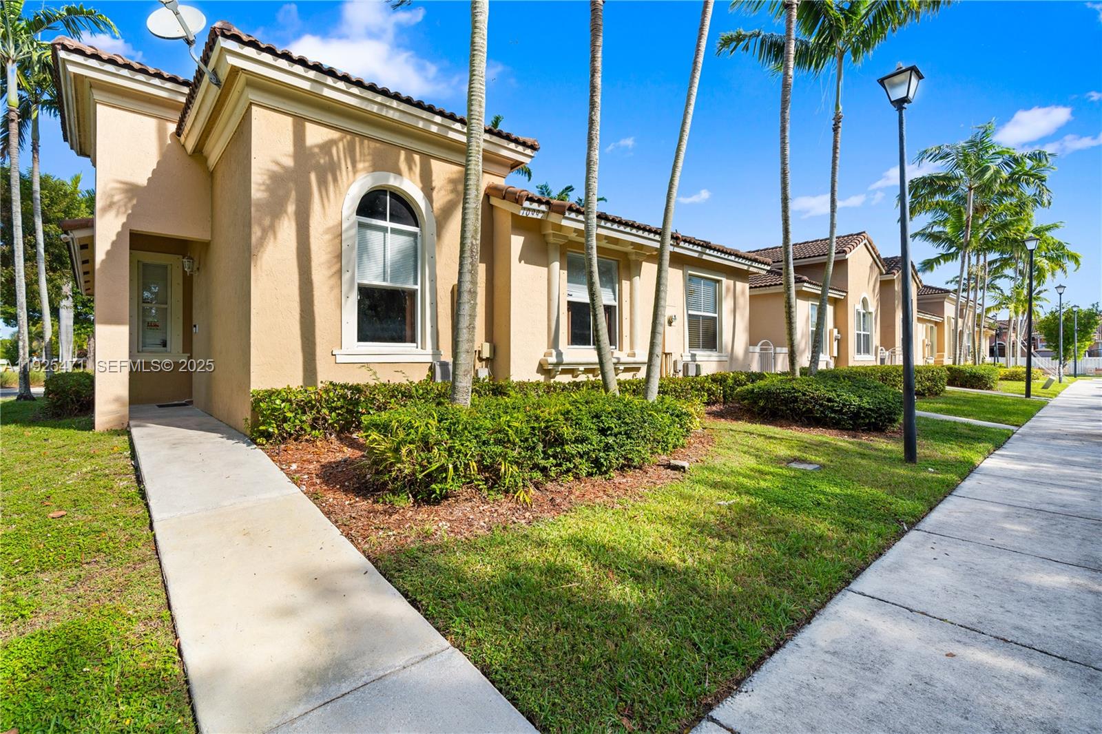 10997 Southwest 238th Street Homestead, FL 33032 - Photo 2 of 39