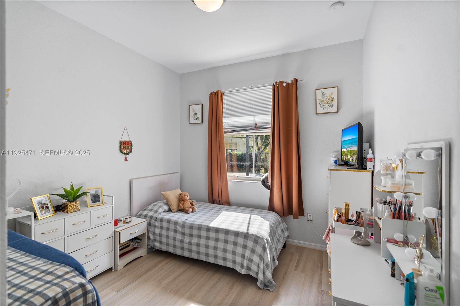 10997 Southwest 238th Street Homestead, FL 33032 - Photo 7 of 39