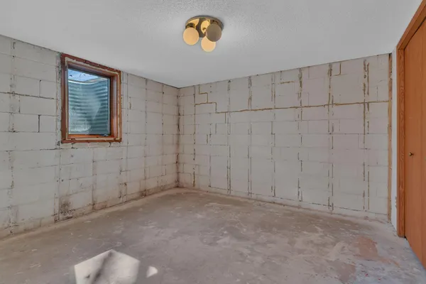 $499,900 | 1351 98th Street Northeast, Kandiyohi, MN 56251