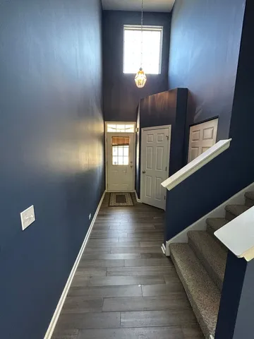 $2,400 | 2249 Sunrise Circle, Aurora, IL 60503