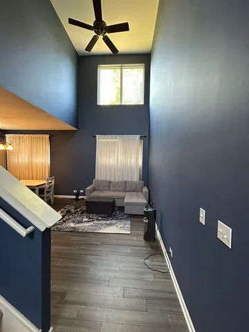 $2,400 | 2249 Sunrise Circle, Aurora, IL 60503