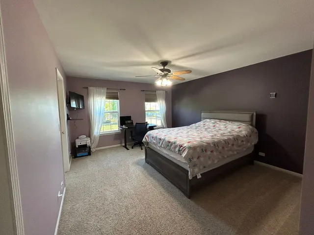 $2,400 | 2249 Sunrise Circle, Aurora, IL 60503