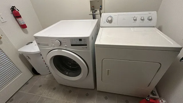 $2,400 | 2249 Sunrise Circle, Aurora, IL 60503