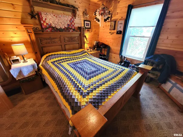 $215,000 | 2160 County Highway, Rinard, IL 62878