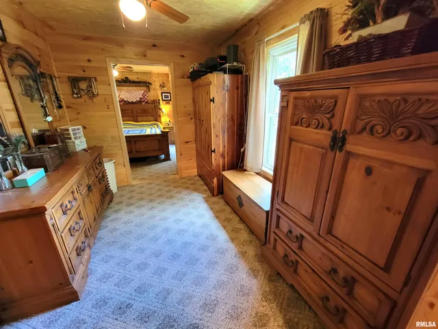 $215,000 | 2160 County Highway, Rinard, IL 62878