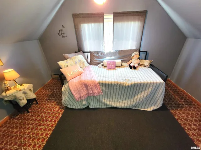 $215,000 | 2160 County Highway, Rinard, IL 62878