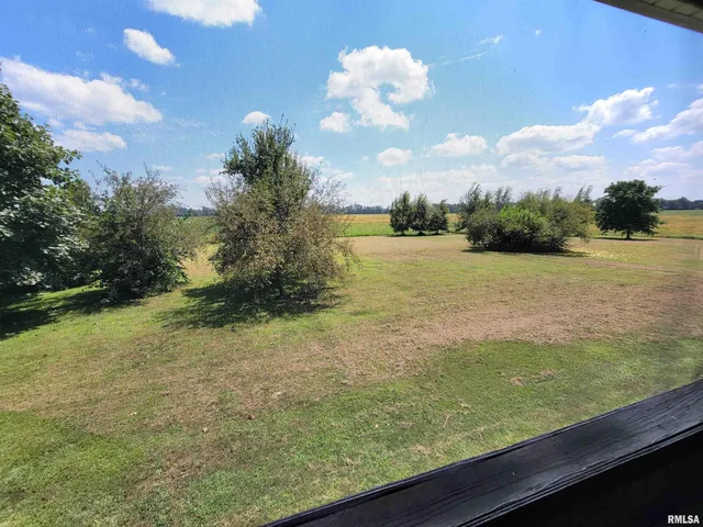 $215,000 | 2160 County Highway, Rinard, IL 62878