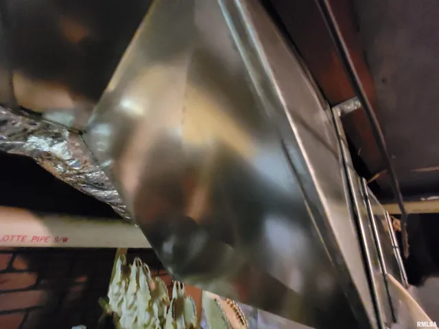 $215,000 | 2160 County Highway, Rinard, IL 62878