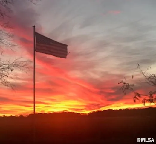 $215,000 | 2160 County Highway, Rinard, IL 62878