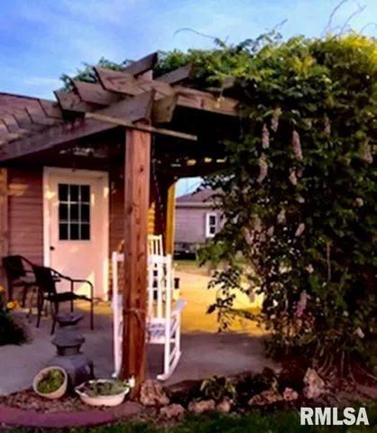 $215,000 | 2160 County Highway, Rinard, IL 62878