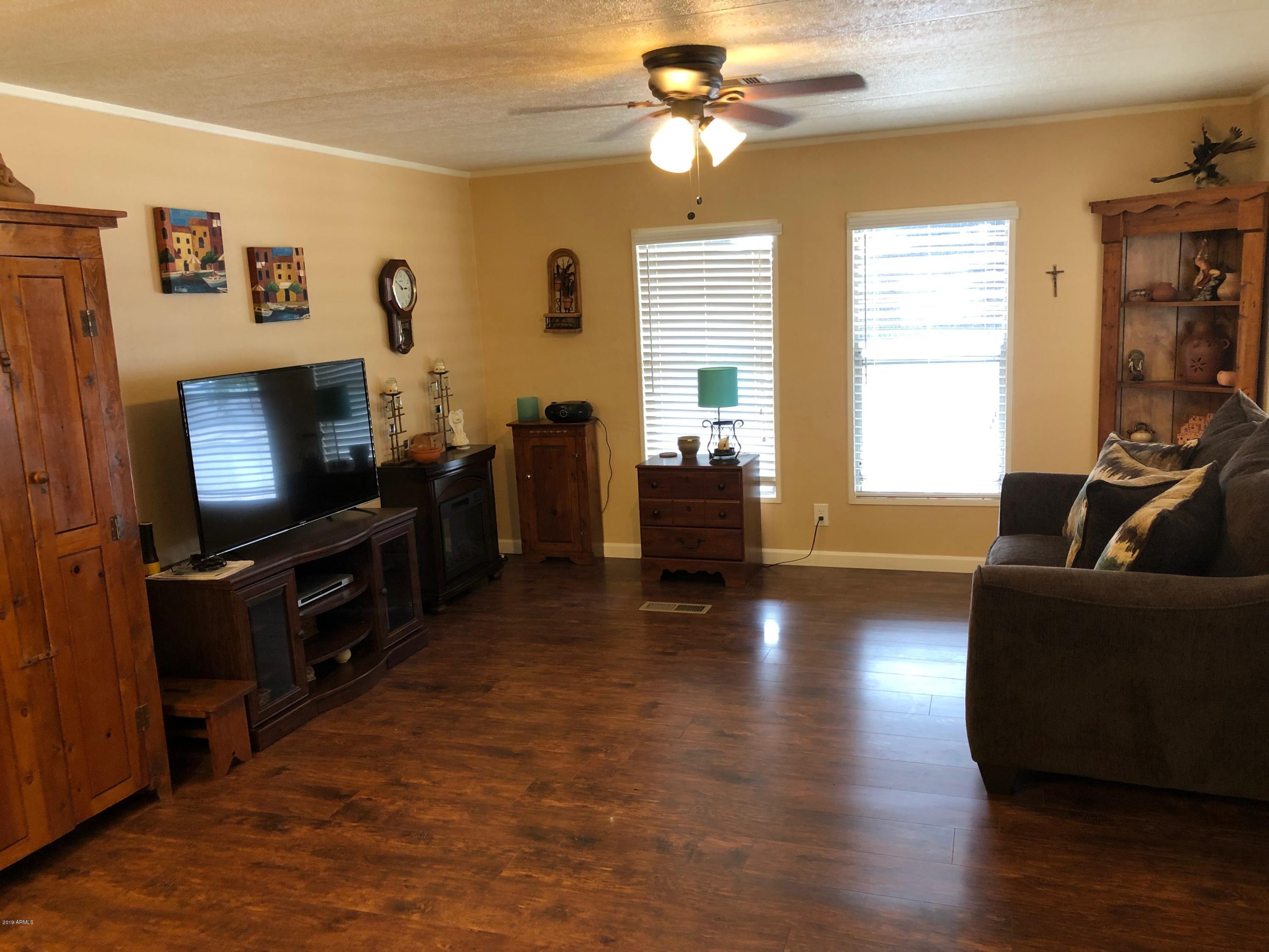 15802 South Gilbert Road, Unit 23 Chandler, AZ 85225 - Photo 2 of 7 great room