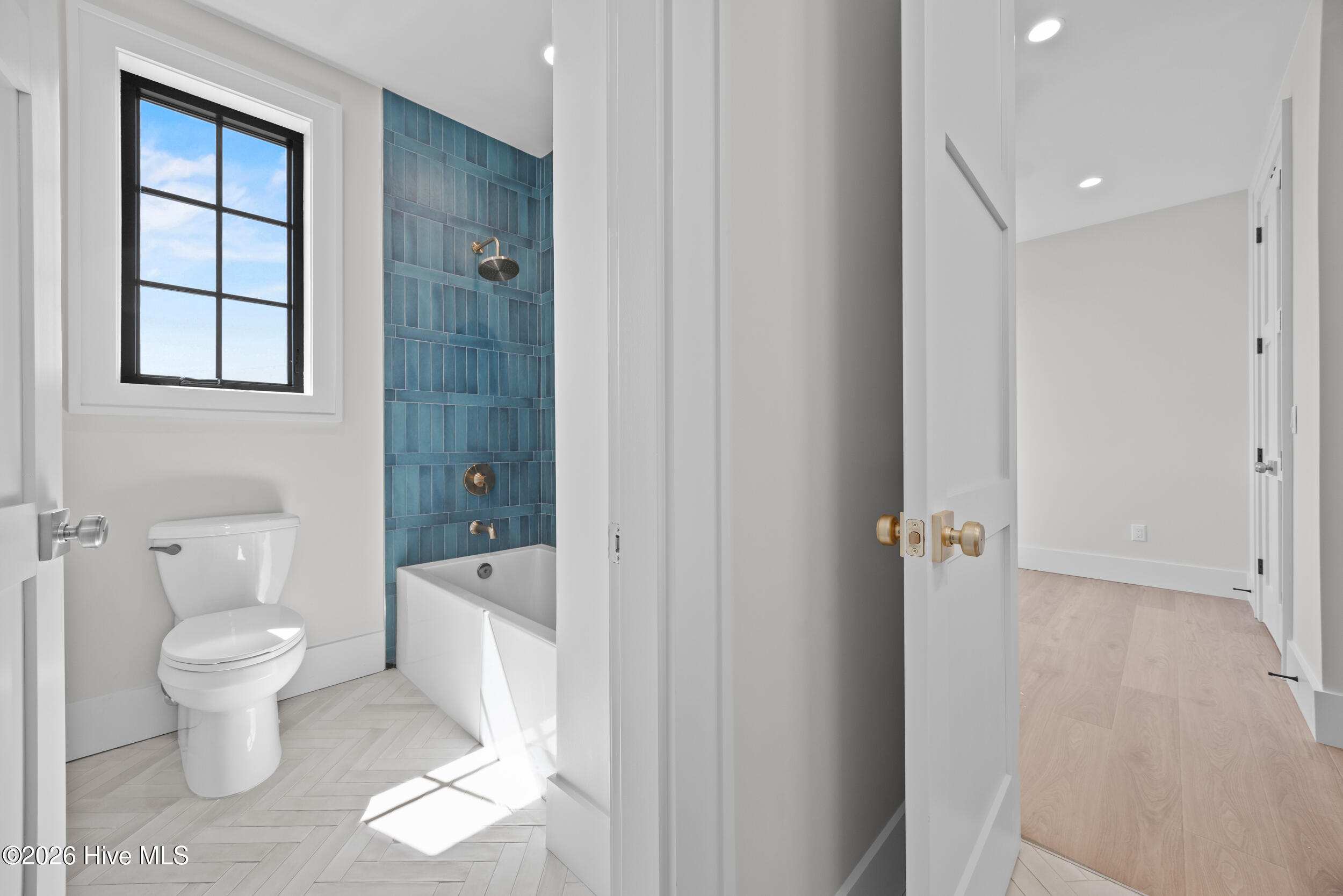 103 Dragonfly Lane Hampstead, NC 28443 - Photo 50 of 88 50_bathroom