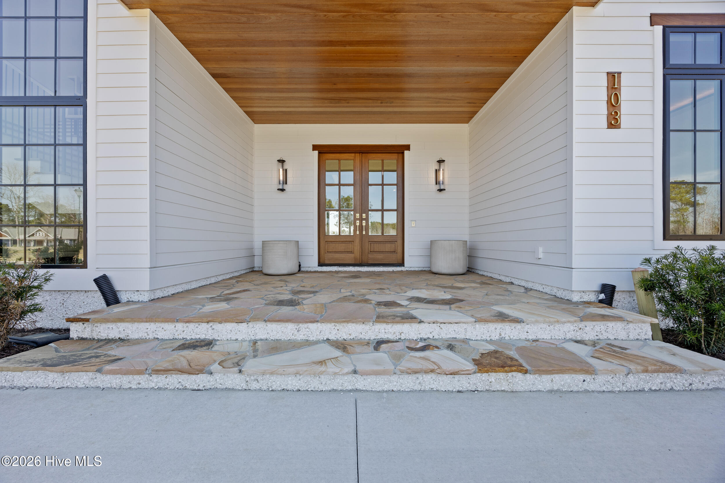 103 Dragonfly Lane Hampstead, NC 28443 - Photo 8 of 88 8_front entryway
