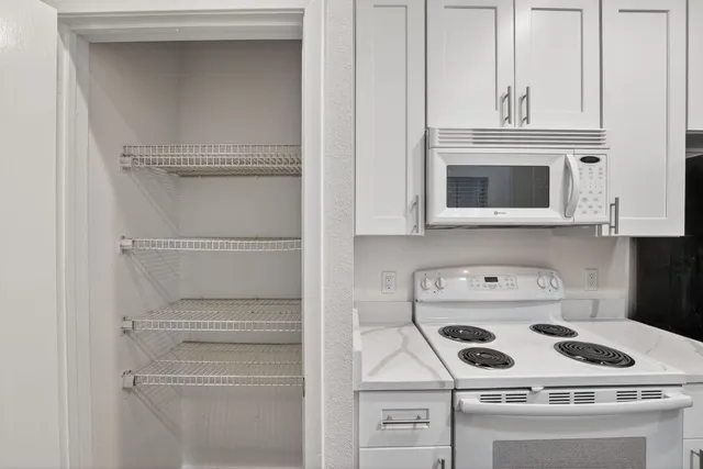 $290,000 | 712 Graham Place, Unit 201, Austin, TX 78705