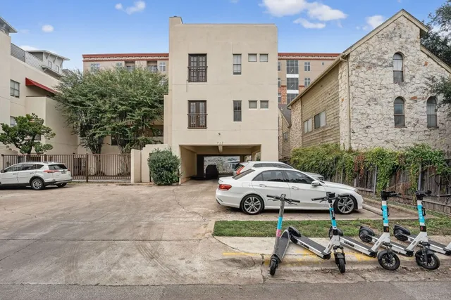 $290,000 | 712 Graham Place, Unit 201, Austin, TX 78705
