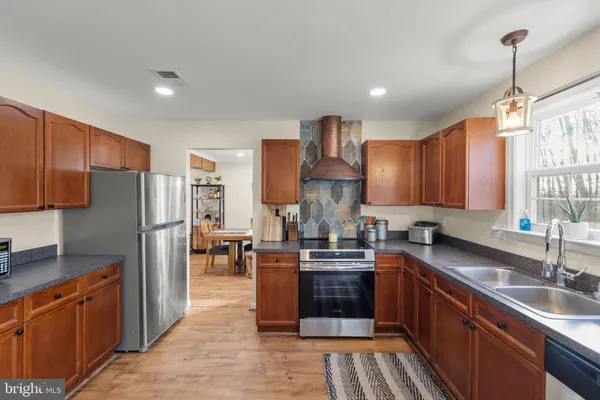 $434,999 | 1105 Henry Drive, Winchester, VA 22602