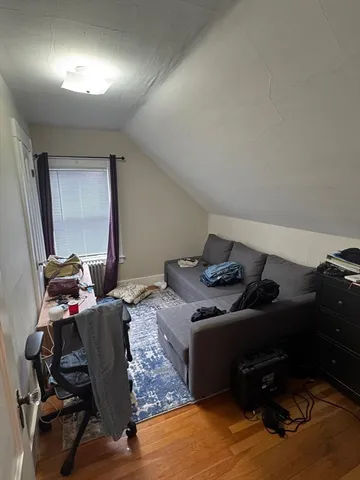 $1,900 | 73 Davis Street, Unit B, North Andover, MA 01845