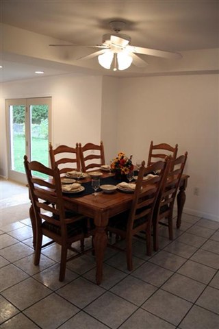 3340 Chicago Warren, MI 48092 - Photo 8 of 22 31029662-7.JPG