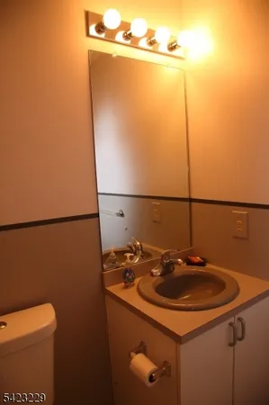 $3,725 | 17 Castle Drive, Berkeley Heights, NJ 07922