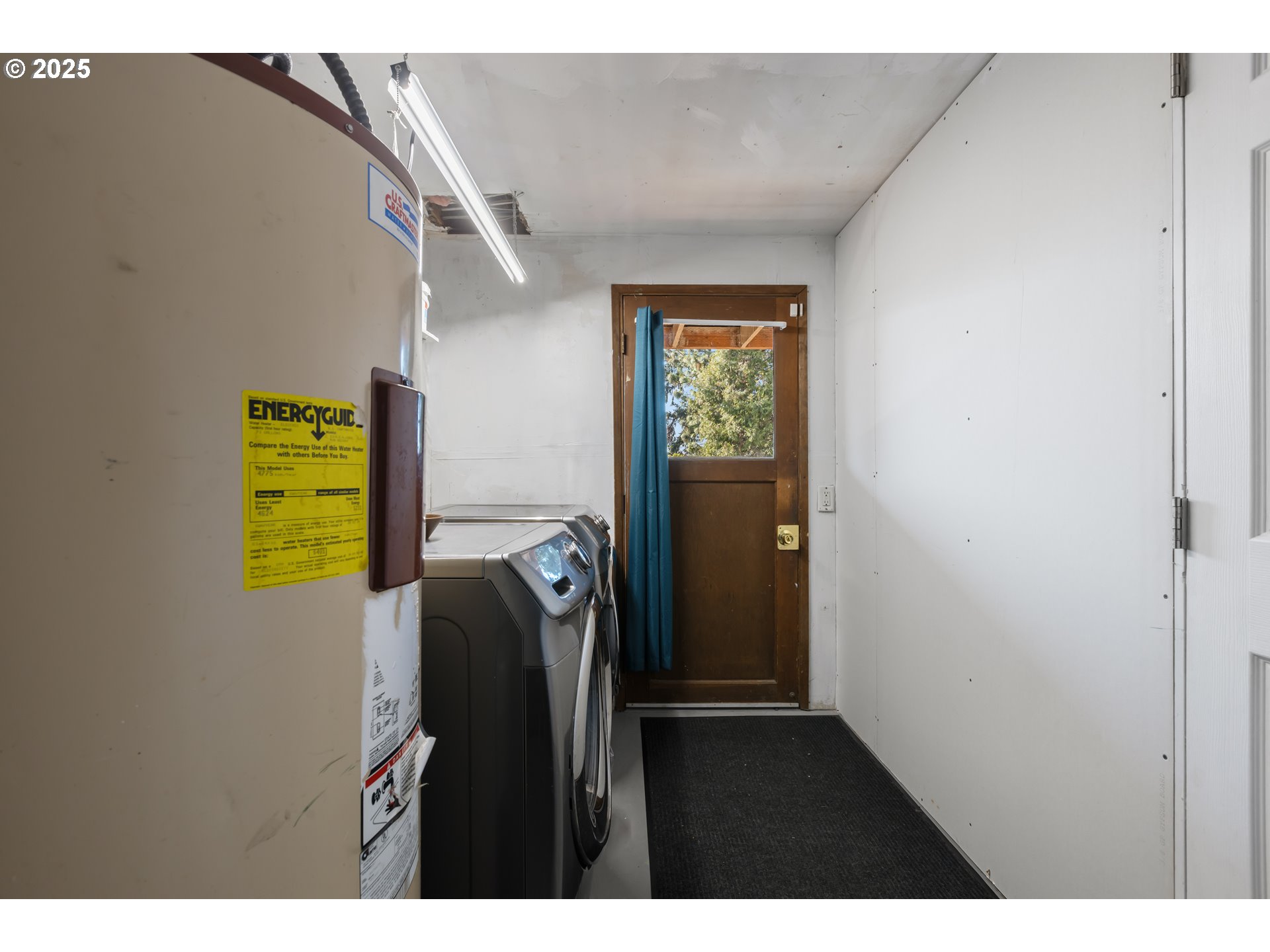 930 Prescott Lane Springfield, OR 97477 - Photo 21 of 31 a view of storage and utility