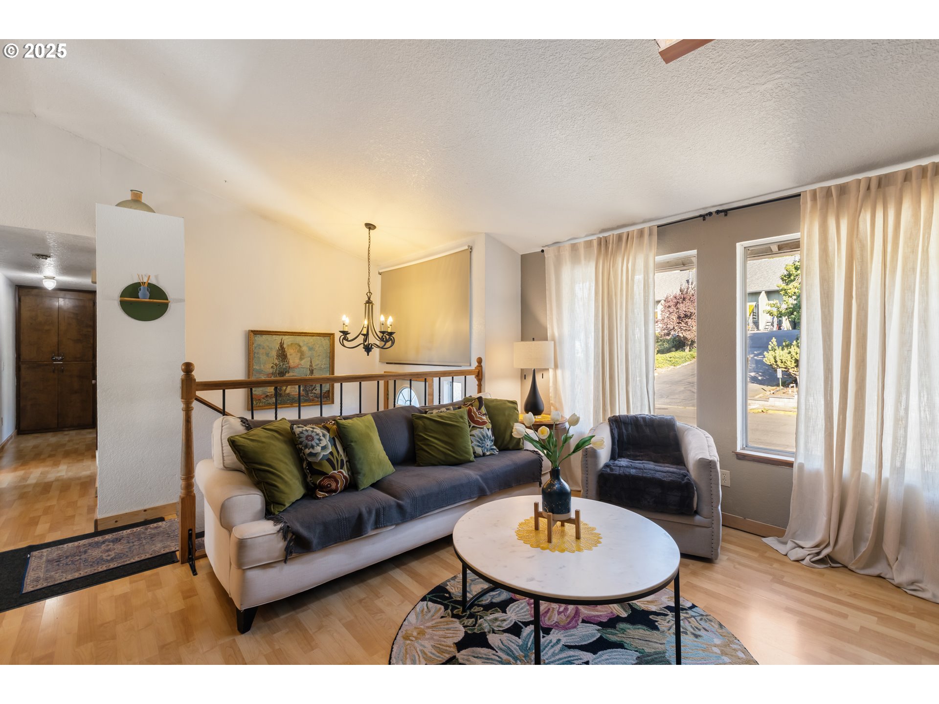 930 Prescott Lane Springfield, OR 97477 - Photo 4 of 31 a living room with furniture and a dining table