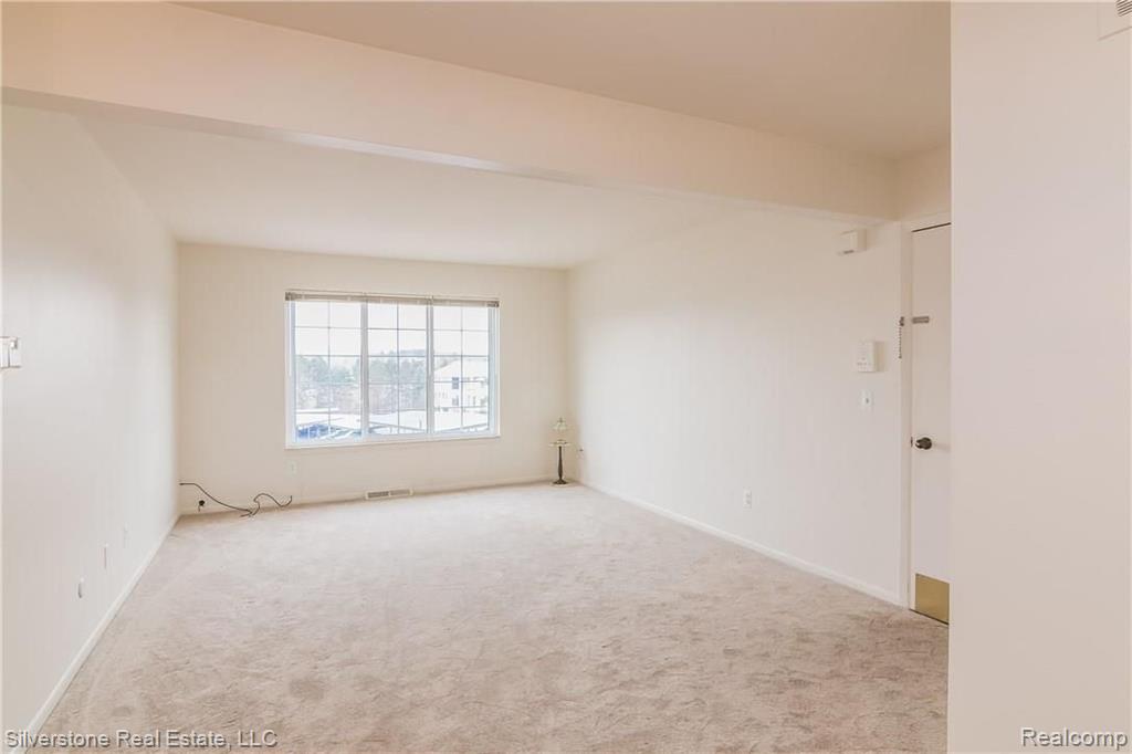 455 Baldwin Avenue Rochester, MI 48307 - Photo 4 of 14
