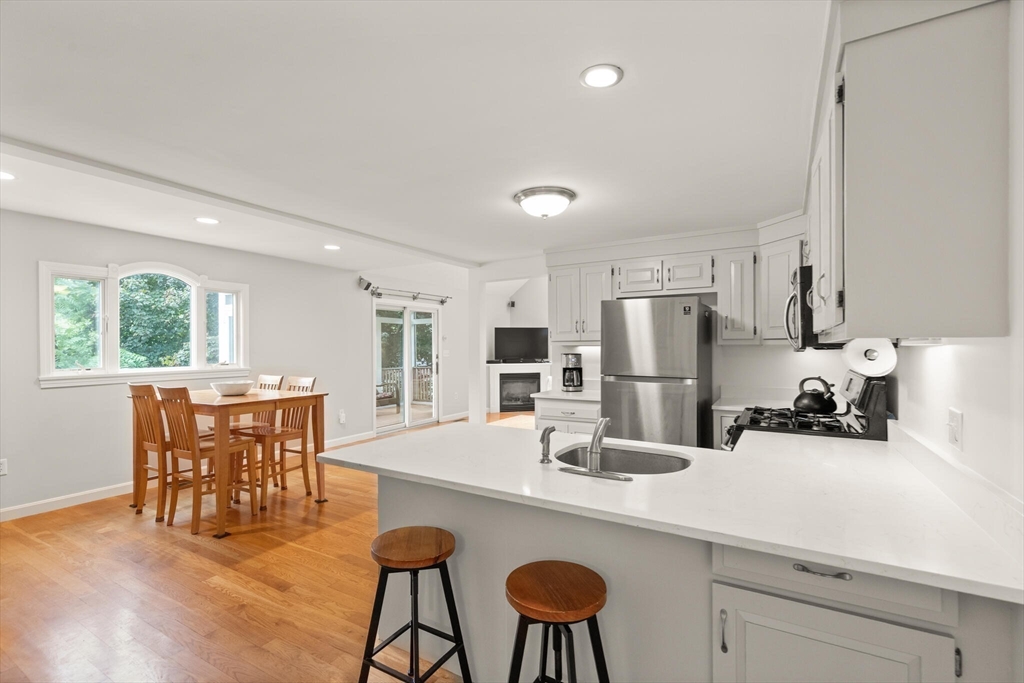 8 Meridian Road Wenham, MA 01984 - Photo 16 of 42 Gallery Image 16