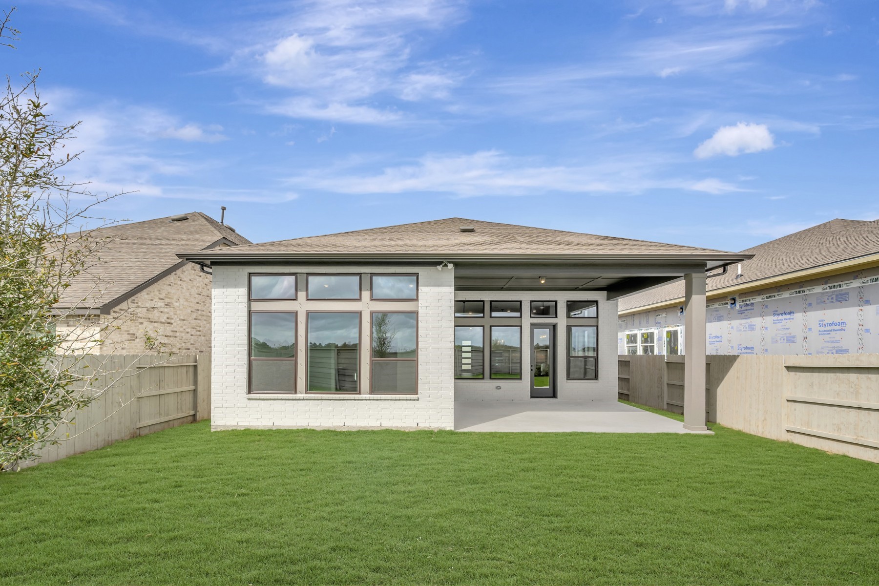 5407 Mango Blfs Street Manvel, TX 77578 - Photo 8 of 50 front view of a house with a yard