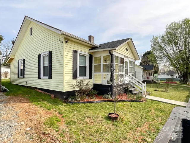 $249,900 | 101 Loya Street, Mount Holly, NC 28120