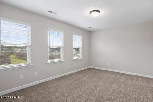 $2,050 | 202 Breakwater Drive, Sneads Ferry, NC 28460