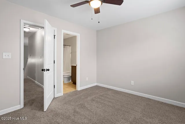 $2,050 | 202 Breakwater Drive, Sneads Ferry, NC 28460