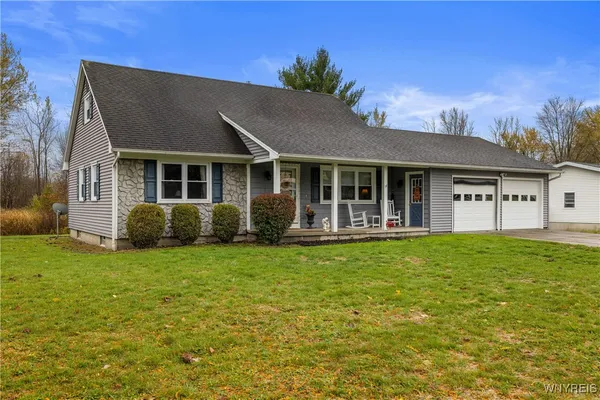 $310,000 | 12 Longs Lane, Pembroke, NY 14036