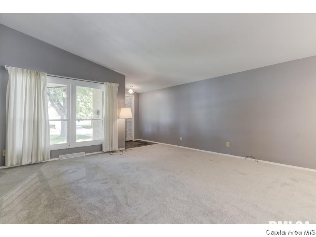3246 South 1st Street Springfield, IL 62703 - Photo 6 of 21