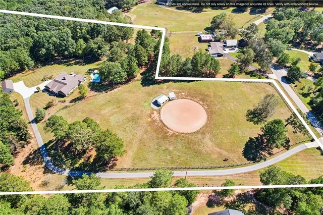a view of livingroom with furniture and window