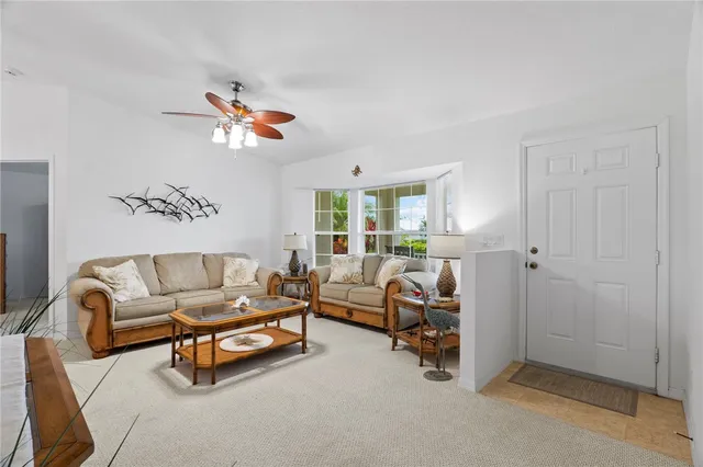 $425,000 | 934 Bermuda Avenue, Sebastian, FL 32958