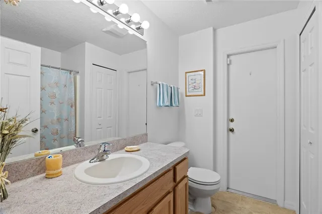 $425,000 | 934 Bermuda Avenue, Sebastian, FL 32958