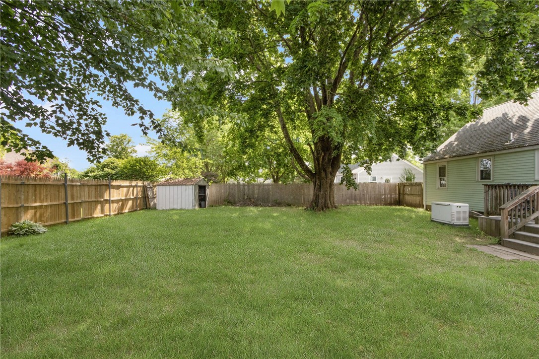 100 Penguin Avenue Warwick, RI 02818 - Photo 35 of 42